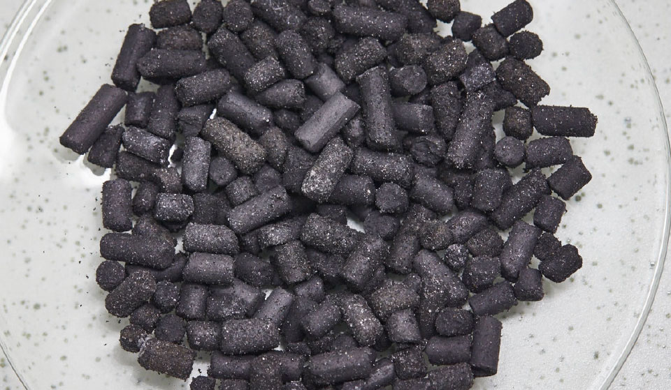 Activated carbon containing mercury